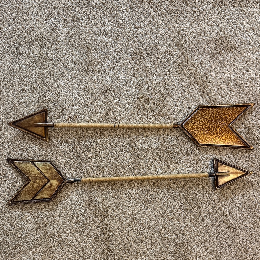 Pair of Decorative Gold and Brown Arrows